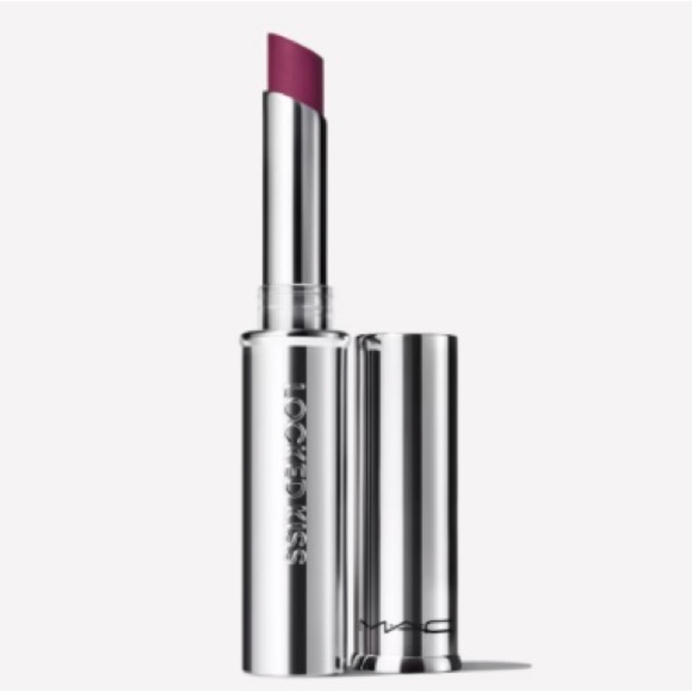 💋NIB💋 MAC Locked Kiss 24 HR Wear Lipstick in Rein- a Vibrant Purple